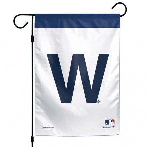 Cubs "W" Garden Flag